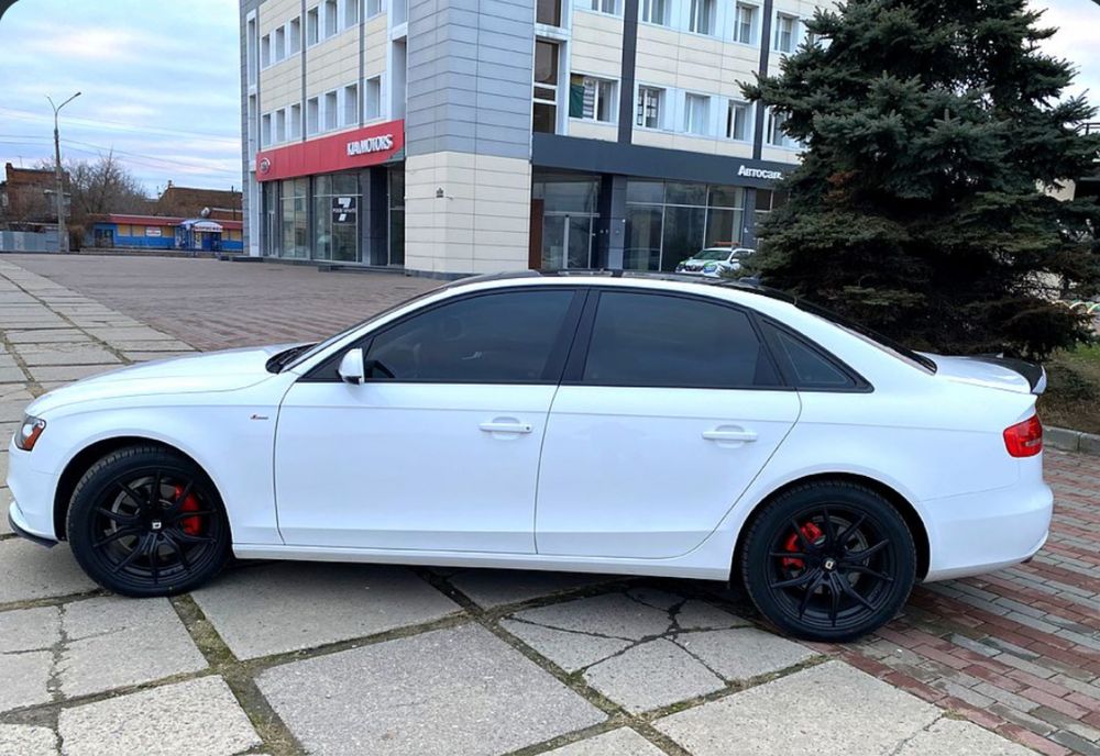 Audi A4 Premium 2014 року, S-Line повний привід, автомат