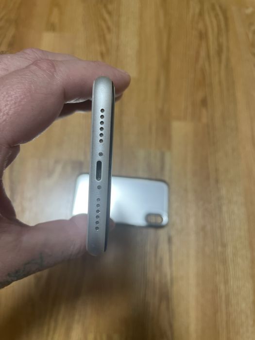 Iphone XR 128GB білий