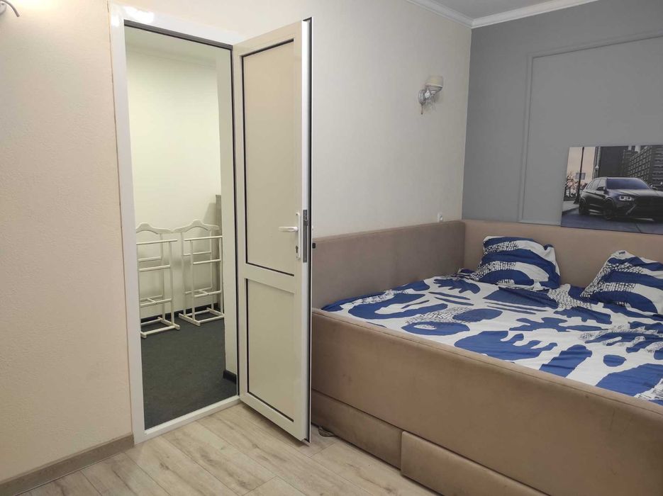 В оренду будинок в Пирогово. 5 кімнат, всі зручності, 8 соток.