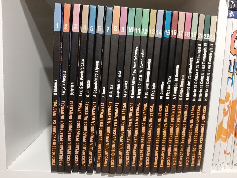 Coleção Enciclopédia universal
