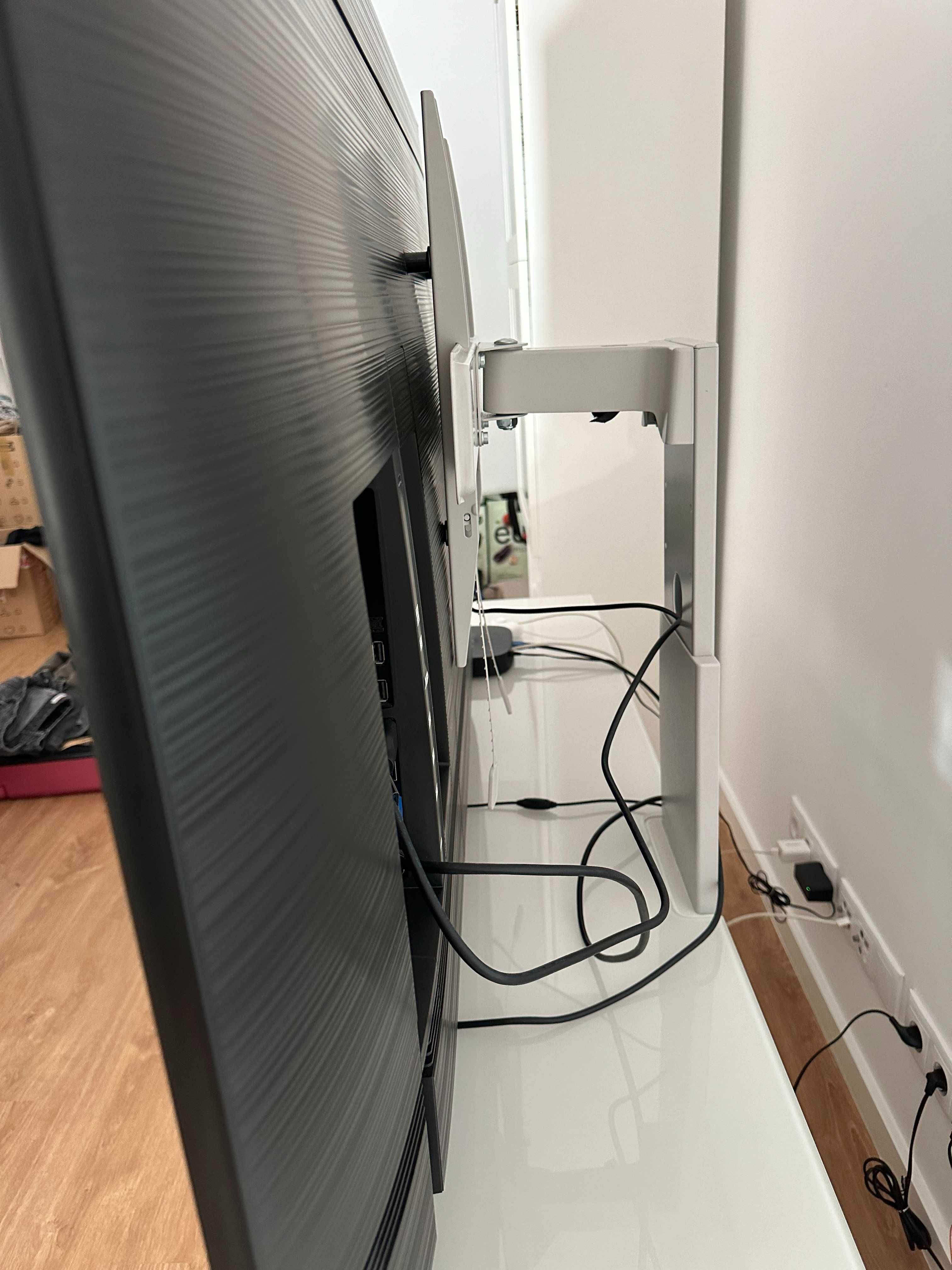 Móvel de TV com suporte para TV
