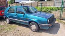 VW Golf 2 GL 1.8 i - wspomaganie , welury kubełki obrotomierz -  Niemi