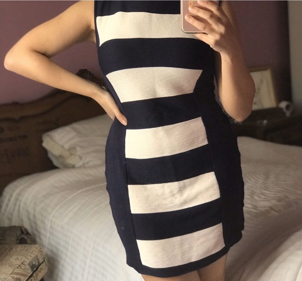 Vestido riscas azul e branco