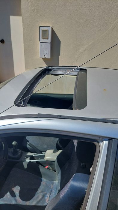 Mitsubishi Colt único dono