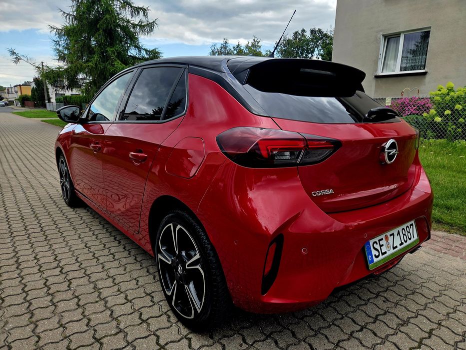 Opel Corsa GS Line 2020 rok.  1.2 benzyna == 
PRZEBIE