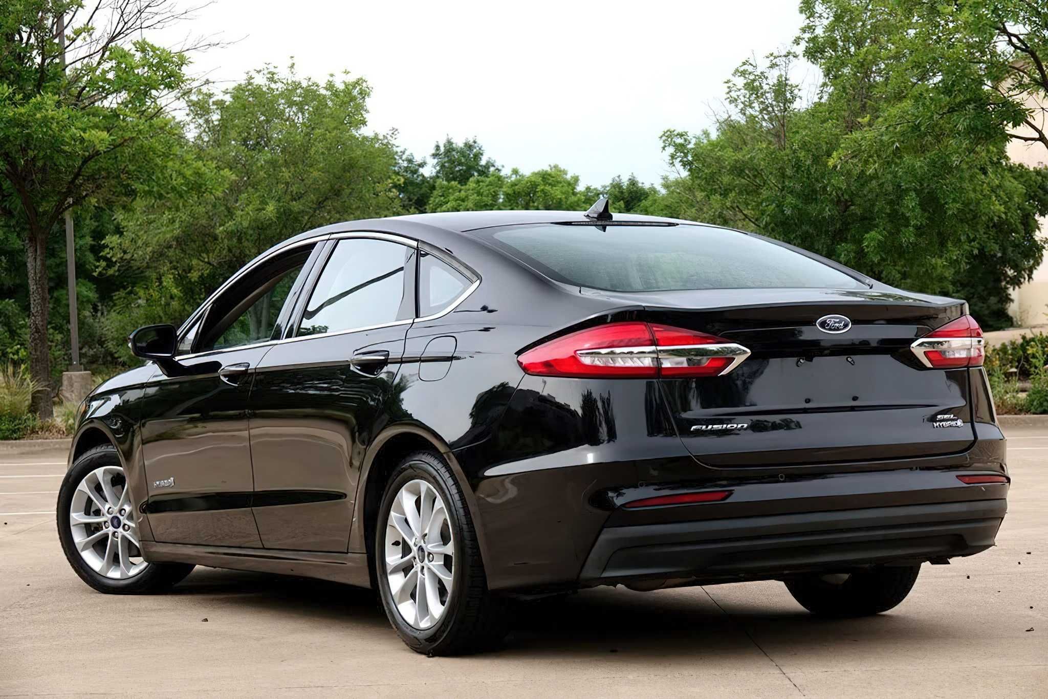 Ford Fusion Hybrid Titanium 2019