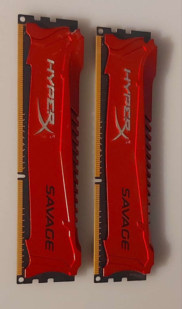 Kit de Memórias HYPERX SAVAGE 8GB DDR3