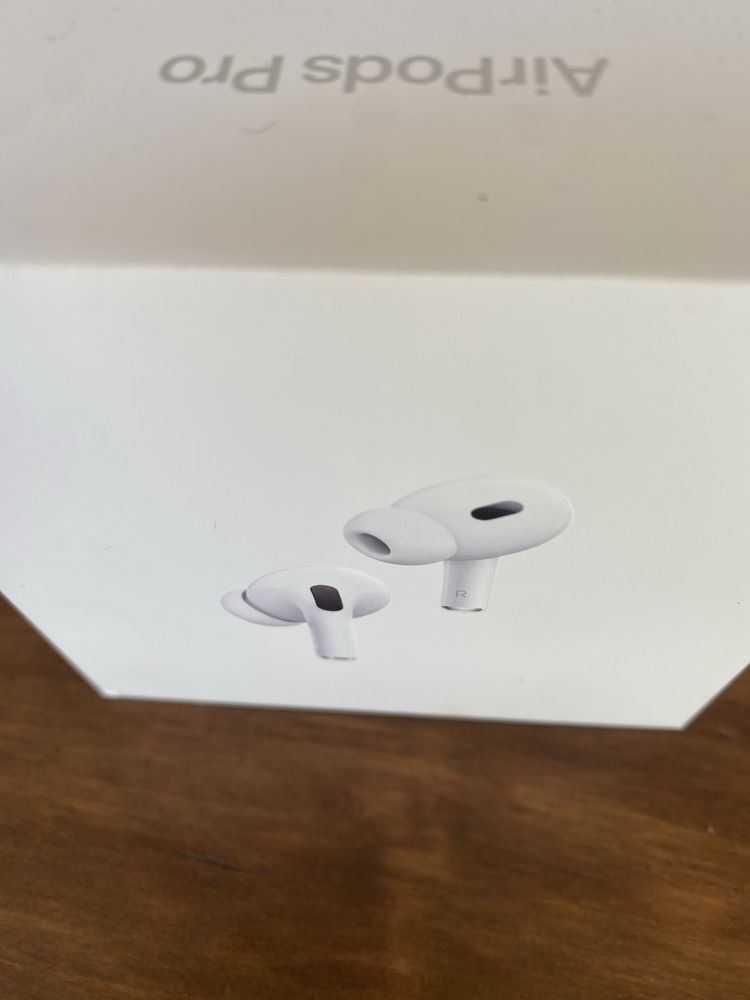 Air Pods Pro 2 gwarancja 2026 etui ładujące bezprzewodowe