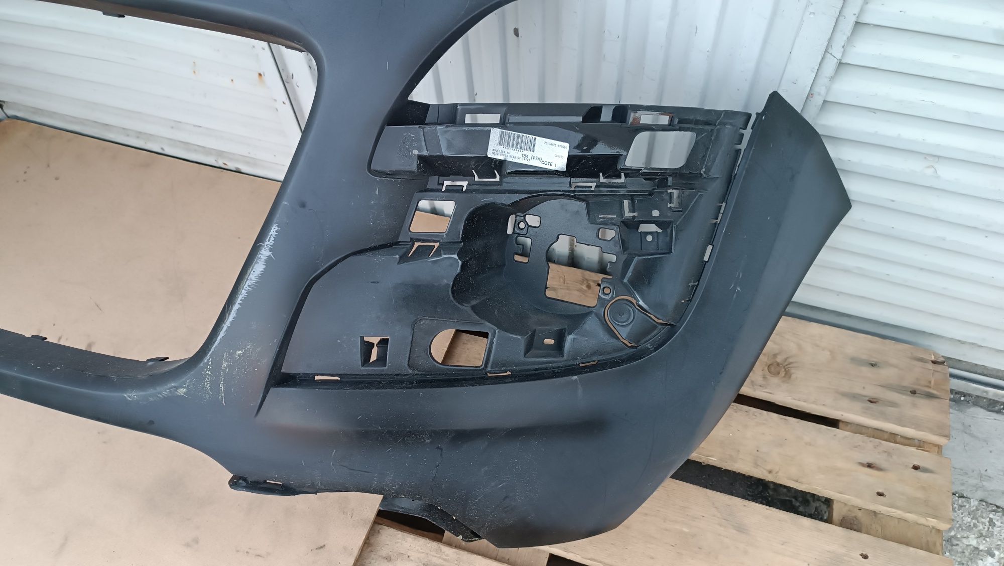 Vendo parachoque de frente Peugeot 3008 ano 2010/15