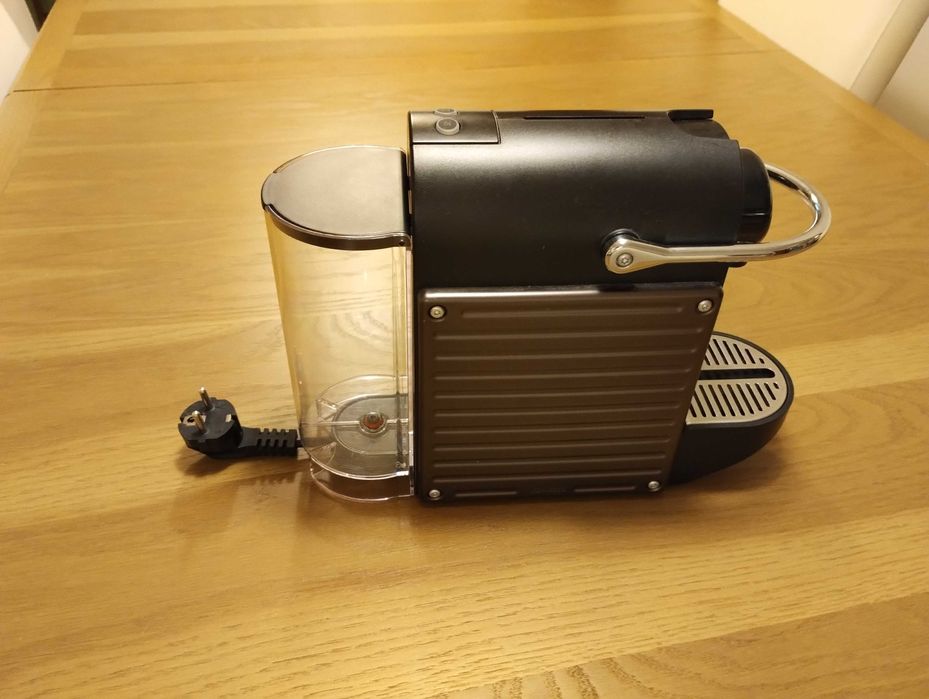 Nespresso Pixie (usada)  20 €