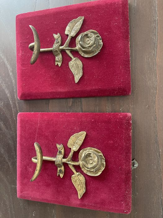 Cabides individuais de parede