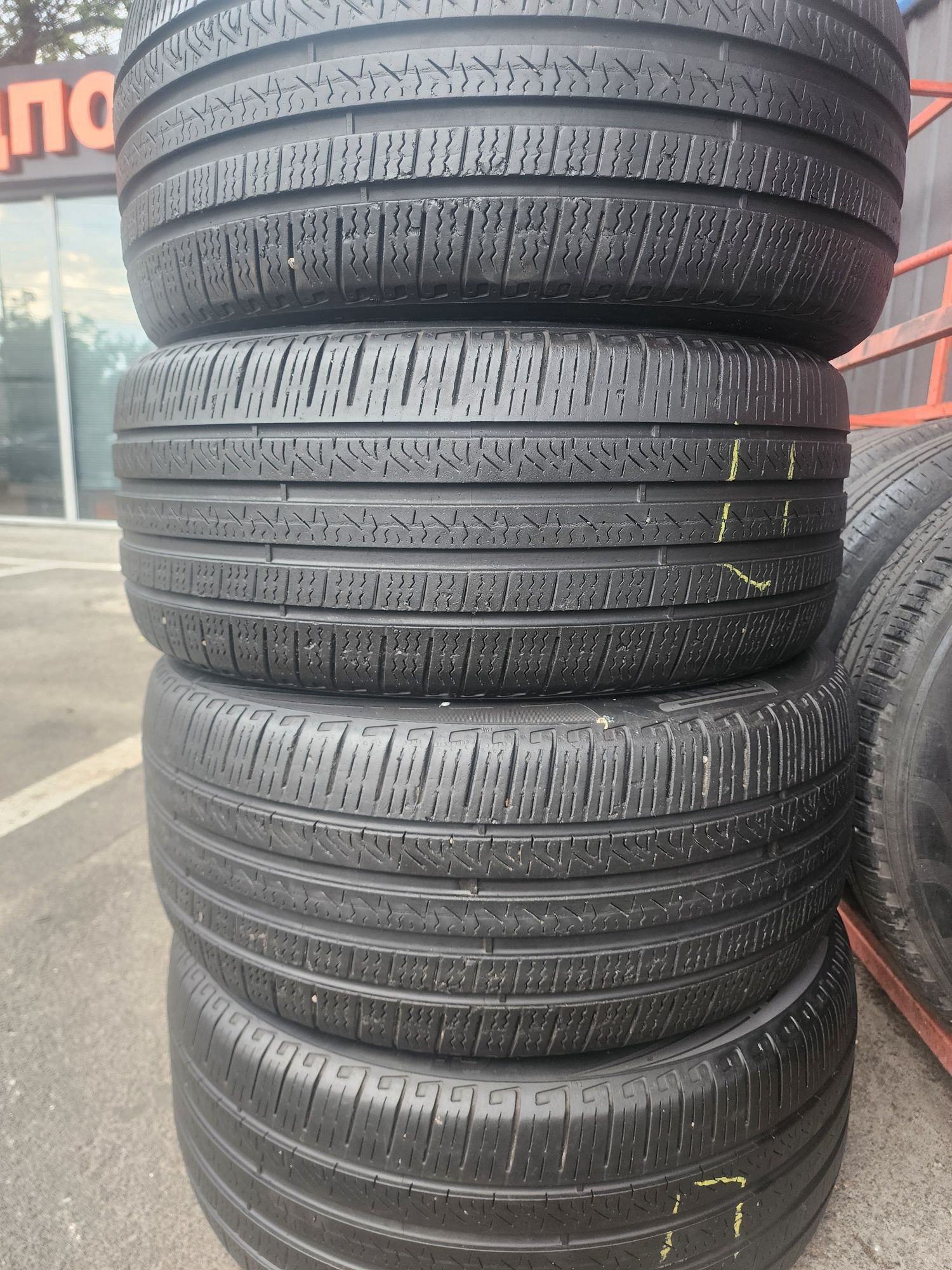 Продам шини  pirelli