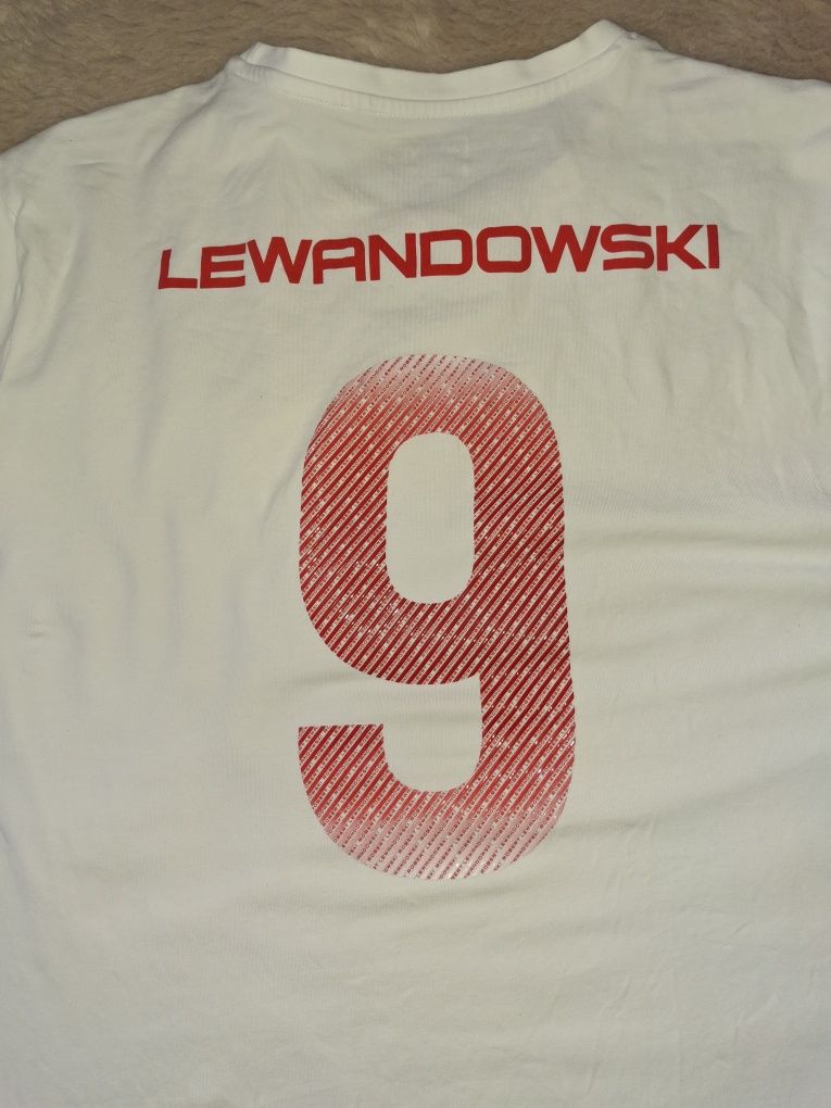 4f koszulka biała XL 9 Lewandowski