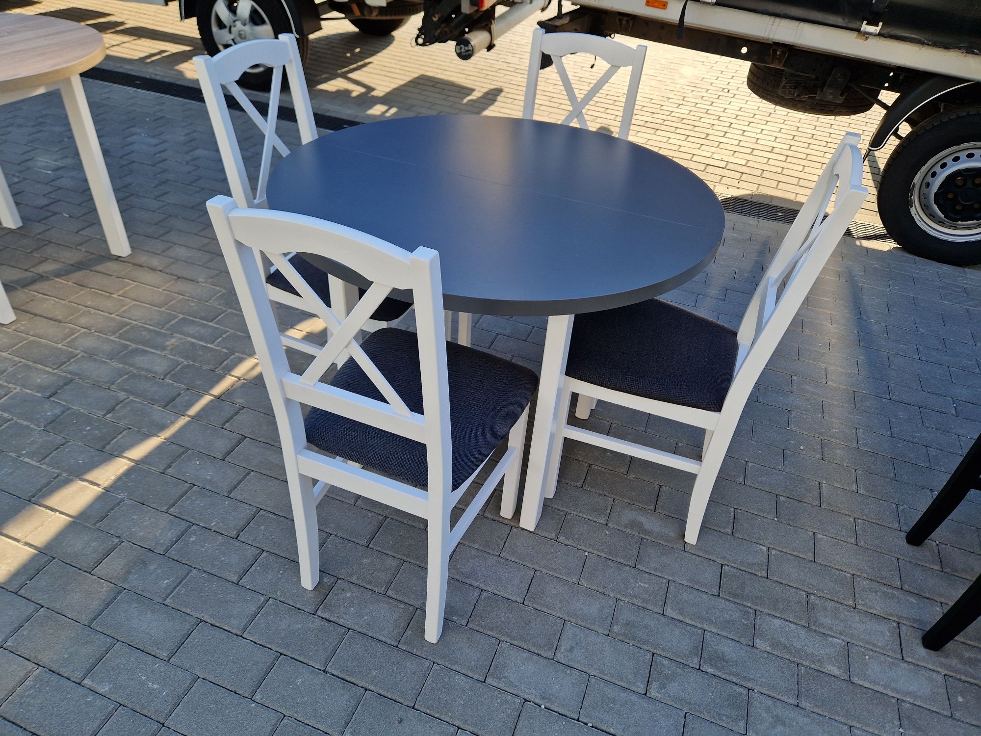 Nowe: Stół okrągły + 4 krzesła, bialy / blat grafit + grafit ( krzyż )
