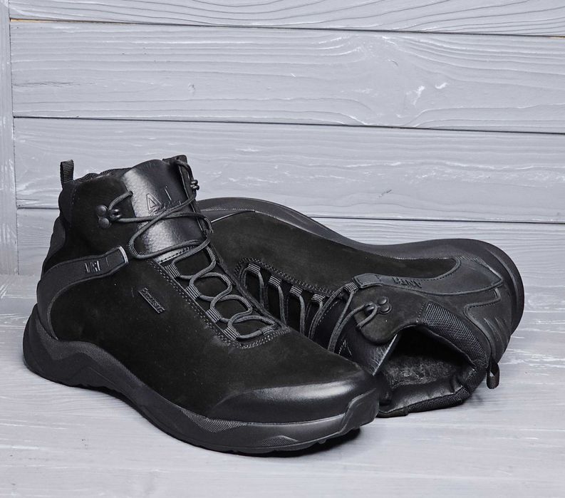 Мужские черные зимние нубуковые спортивные зимние ботинки / кроссовки!