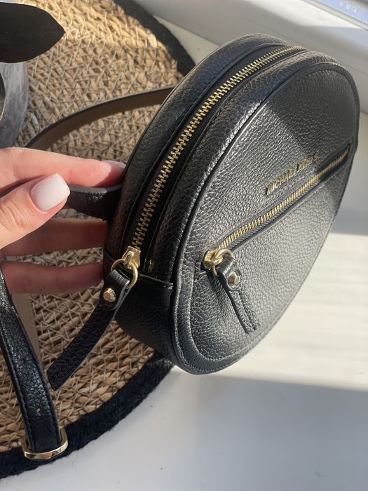 Шкіряна поясна сумка Michael Kors