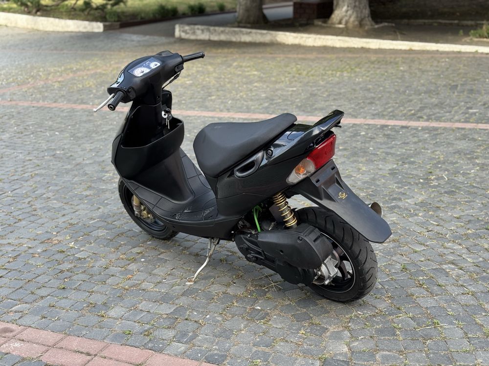 Продам скутер Suzuki ZZ inch up sport