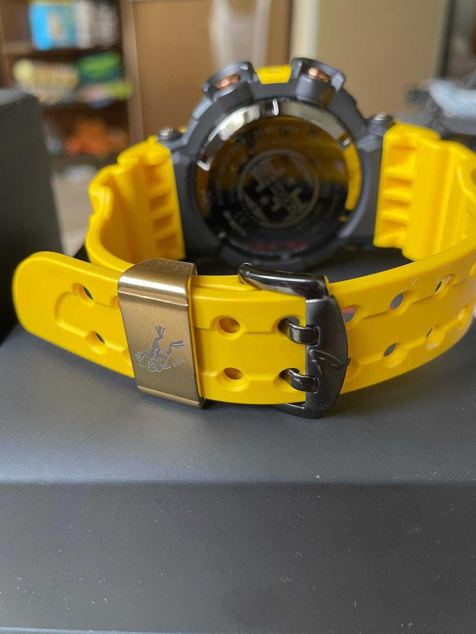 zegarek casio g-shock GWF 1035 magma