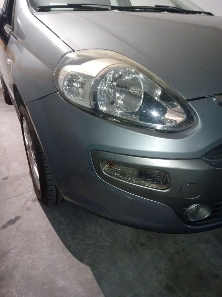 FIAT PUNTO-2010 Usado