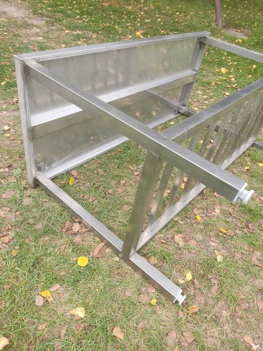 Stół garmażeryjny / roboczy z grubej stali nierdzewnej 140x60x86 (wys)