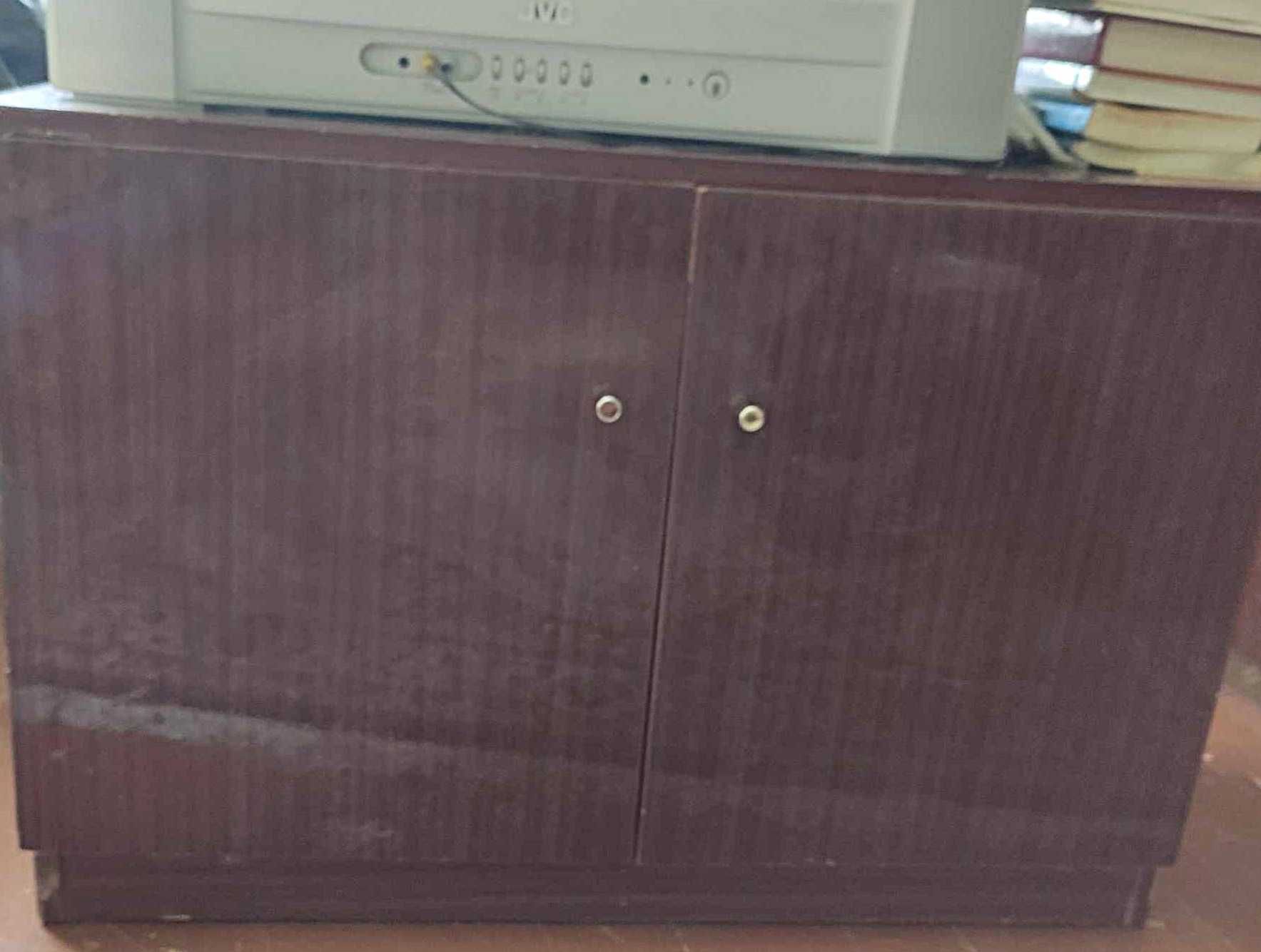 Продаються вживанi тумби та кухонні тумби