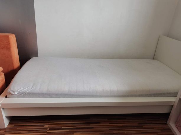 Łóżko Ikea Malm 90x200