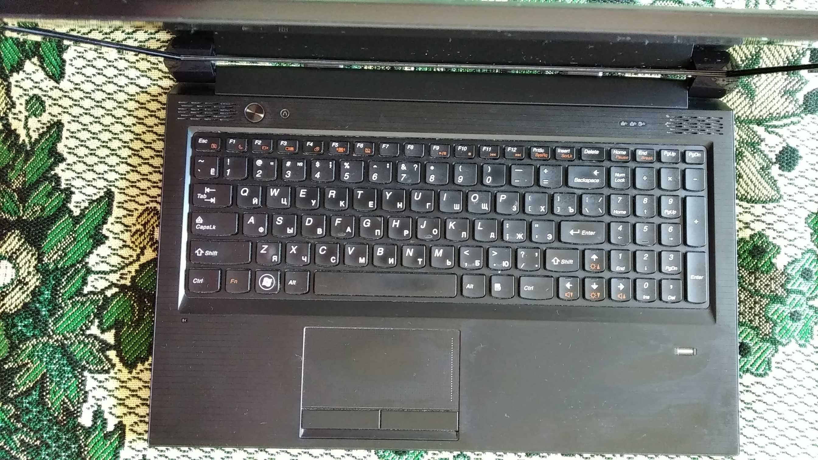 Ноутбук Lenovo B575