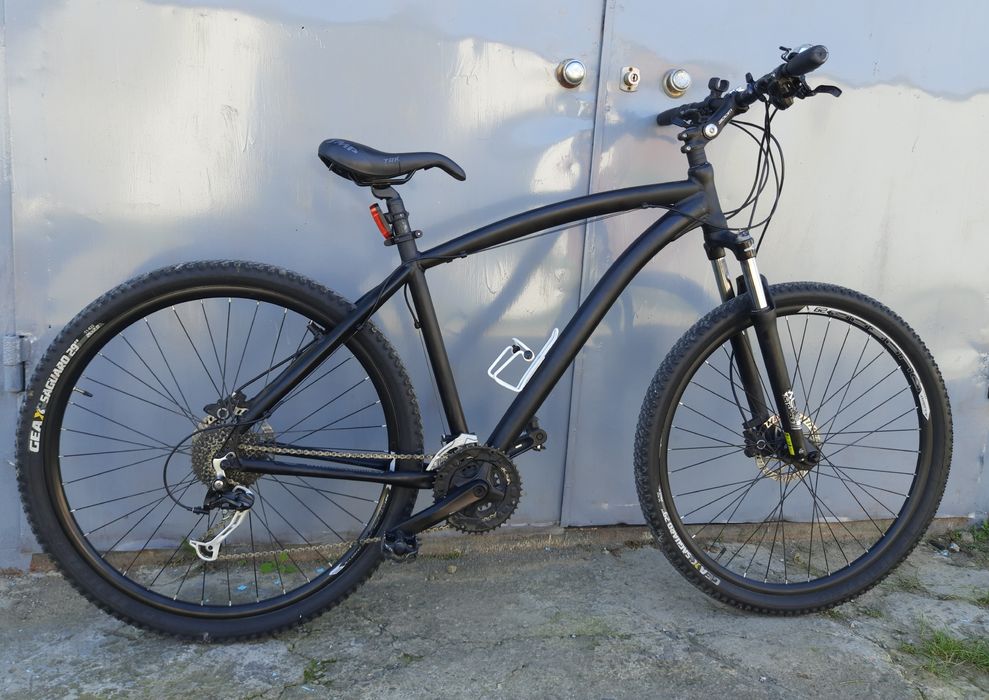 Велосипед спортивний на 29" колесах в ідеально технічному стані