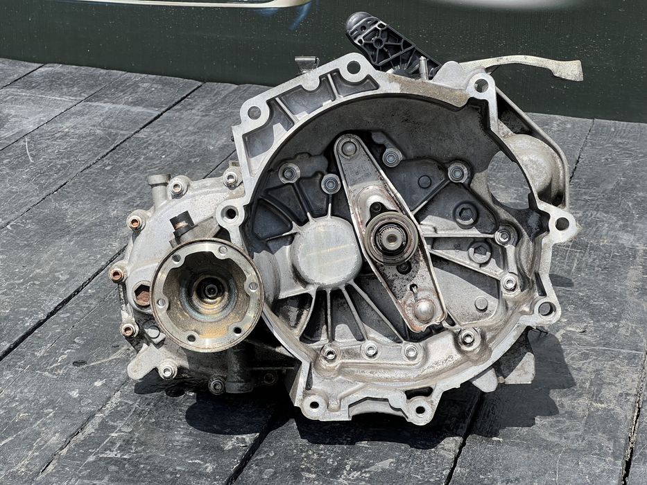 Коробка передач 1.2 tsi skoda a5 fabia 2 superb кпп MFX