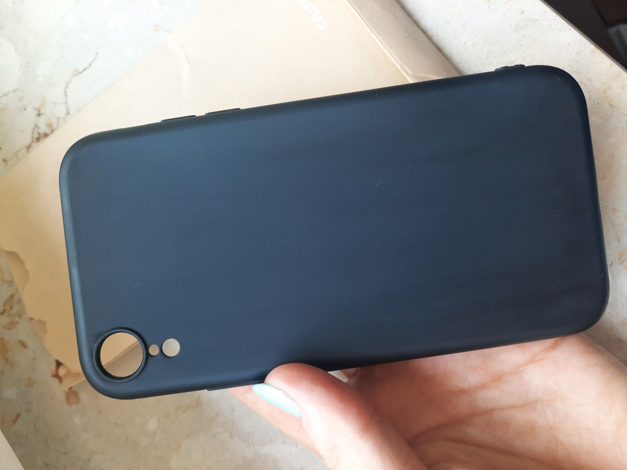 Etui na IPhone xr silikonowy czarny nowy