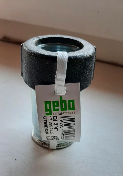 GEBO QI Зажимная муфта с внутренней резьбой 3/4" на трубу 24,6-27,3 мм