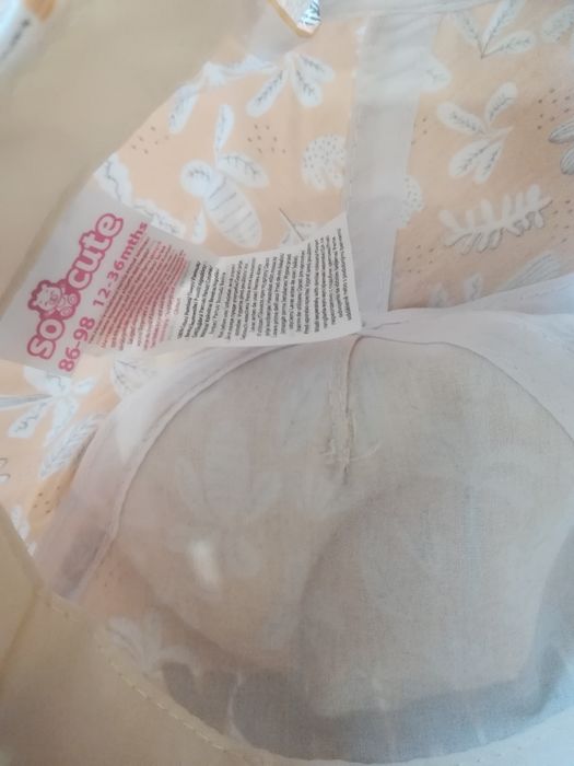 Czapka z daszkiem dziecięca. Nowa.