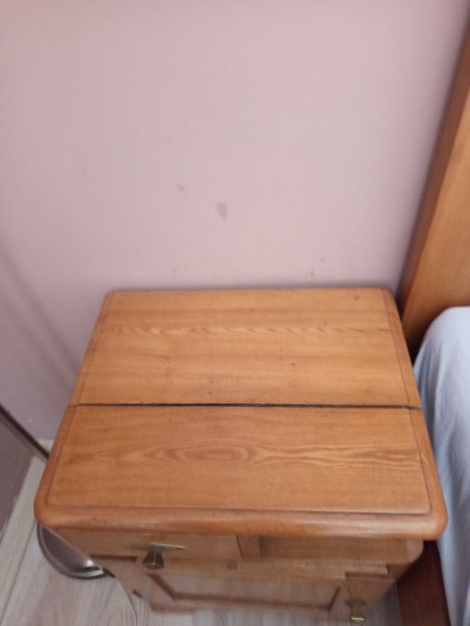 Komplet starych mebli do sypialni