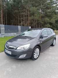 Opel Astra J komi