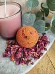 Róże z glinka czerwoną kule do kąpieli spa handmade