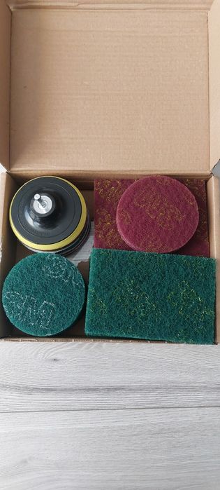 Zestaw do czyszczenia płytek felg 20 elementów