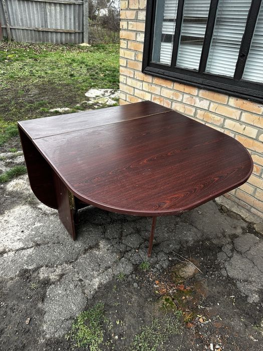 Продам стіл розкладний «метелик»