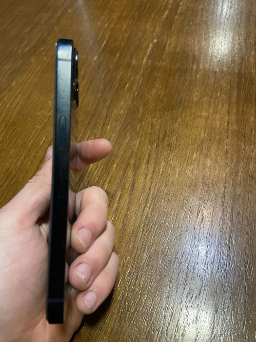 Продам свій айфон 13