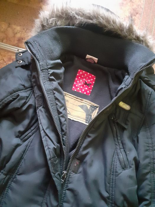 Женская куртка  44 размер