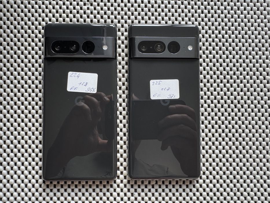 Класні Pixel 7 pro 128gb на подарунок