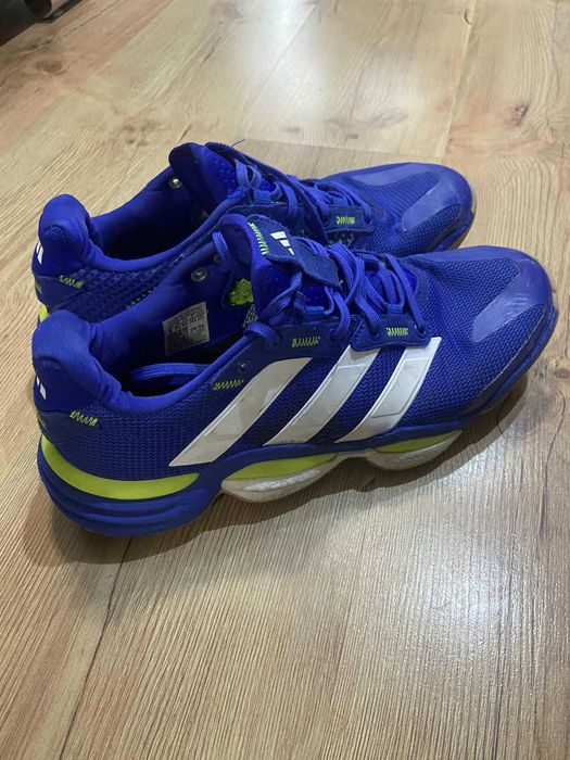 Adidas - buty halowe Stabil 16 IE1083 Niebieski