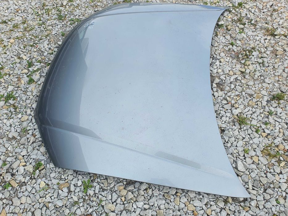 Audi A4 B7 maska przednia kolor srebrny LY7G 17 AL