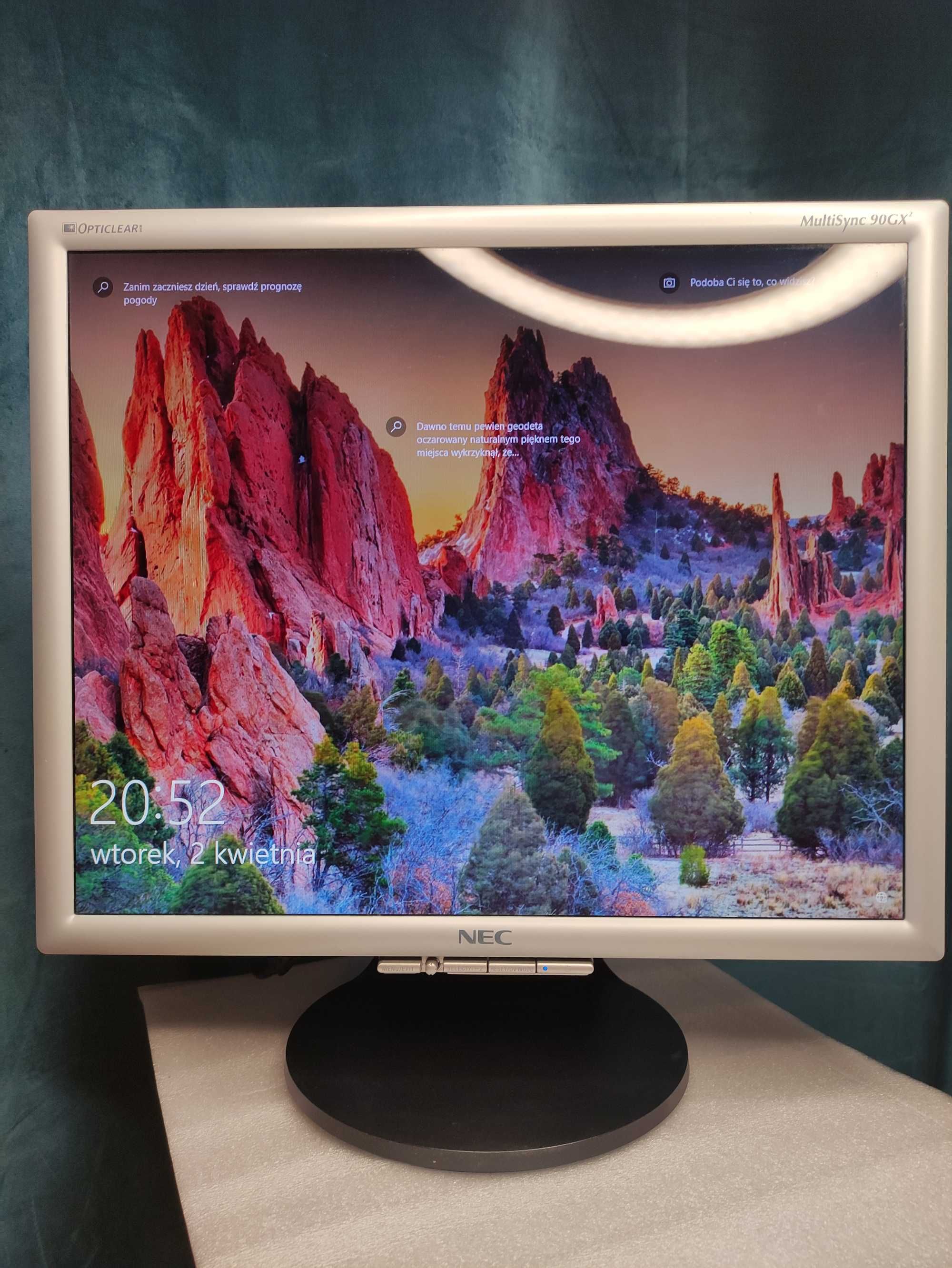 Monitor NEC 90GX2