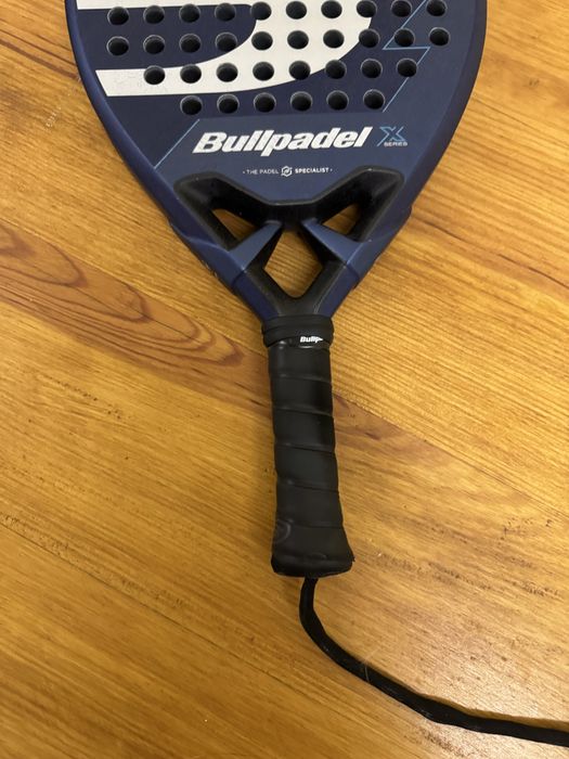 Raquette de padel bullpadel