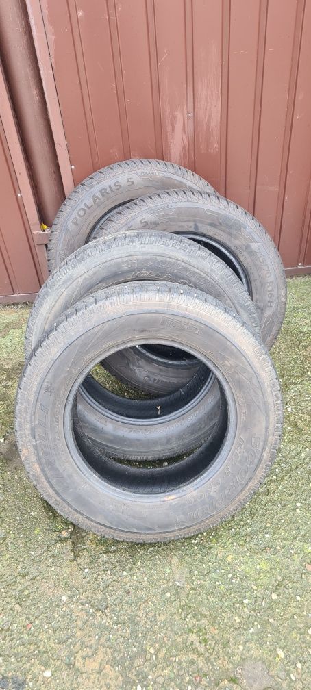 Opony zimowe r16 215/70 r16 dwie ok 5 mm