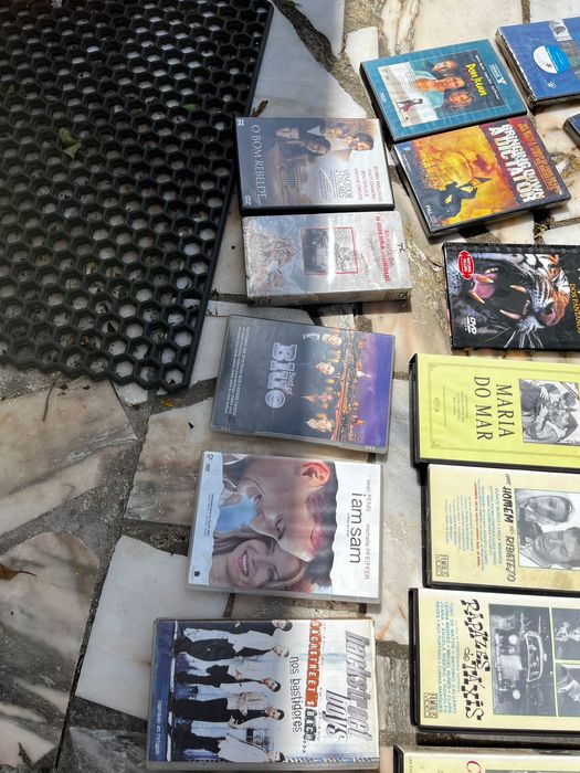 Dvds e cassetes originais