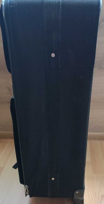 Велика валіза Rome в дуже гарному стані