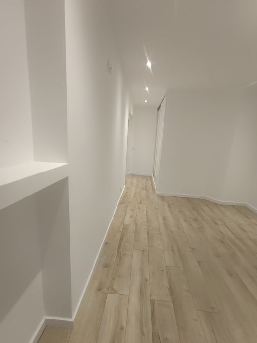 Apartamento T2 Renovado com Vista Única – Coimbra