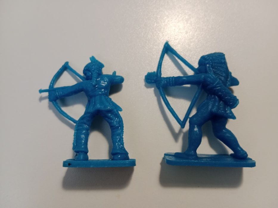 Indianie kowboj żołnierzyki figurki z PRL-u retro zabawki