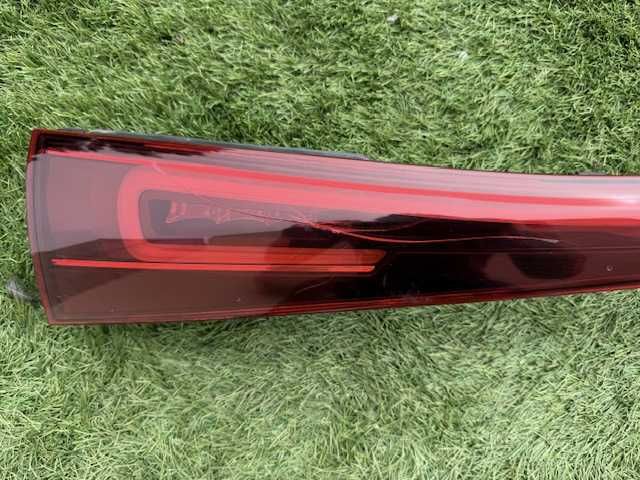 Farolim central traseiro Mercedes EQA